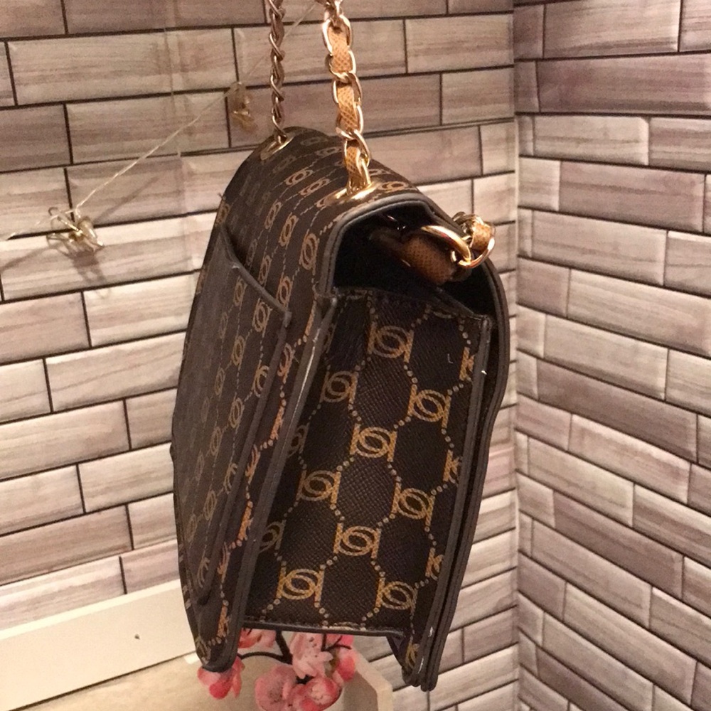 Bebe Black and Gold Chain Shoulder Bag - Picture 4 of 15